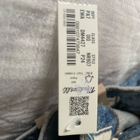 Petite Perfect Vintage Wide-leg Jean - Picture 5 of 5